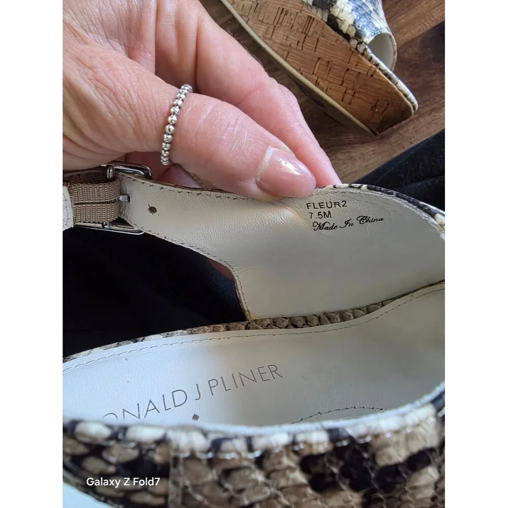 Donald J Pliner Wedge Heel 7.5 Fleur2 Python Snake Leather Slingback Cork Sandal
